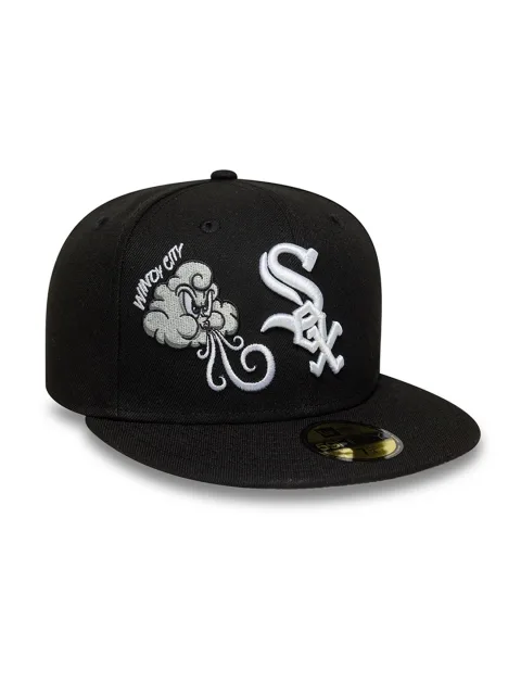 New Era Men Embroidered Snapback Cap
